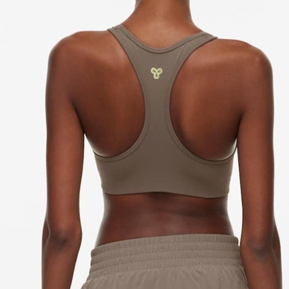 NWT Aritzia Golden PowerSculpt™ Climb Sports Bra - Picture 6 of 12